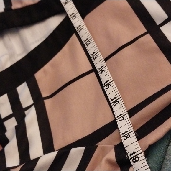 Vintage Print Pencil Dresses NWOT Long Sleeve V Neck Knee Length Large No Belt - Picture 6 of 8